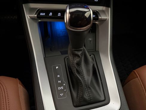 Used 2023 Audi Q3 2.0T Premium Plus w/ Premium Plus Package image 19