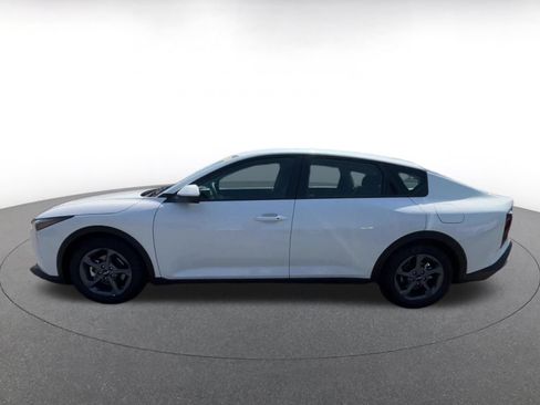 Used 2026 Kia K4 FWD image 9