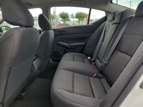 Used 2025 Nissan Altima 2.5 SV FWD image 16