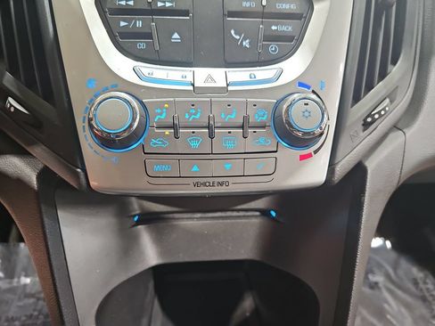 Used 2010 Chevrolet Equinox LT w/ Vehicle Interface Package FWD image 25