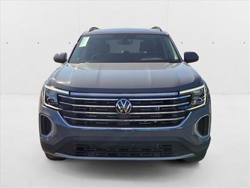 New 2026 Volkswagen Atlas SE image 6