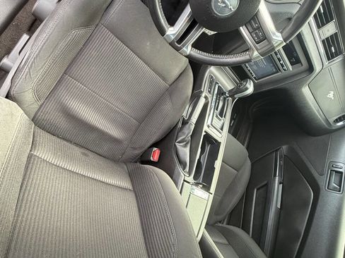 Used 2014 Ford Mustang Coupe image 10