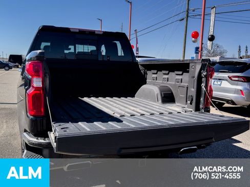 Used 2019 Chevrolet Silverado 1500 High Country image 9