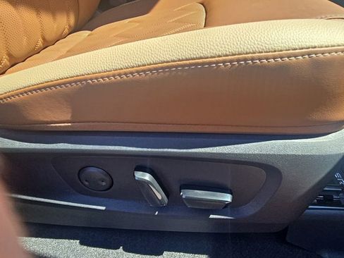 New 2026 Nissan Pathfinder Platinum AWD/4WD image 25