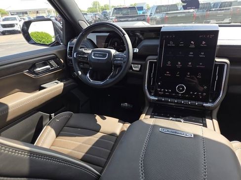 New 2026 GMC Yukon Denali Ultimate AWD/4WD image 35