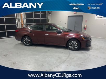 Used 2024 Nissan Altima 2.5 SV