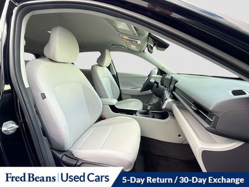 Used 2024 Hyundai Kona SEL AWD/4WD image 30