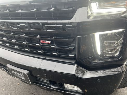 Used 2022 Chevrolet Silverado 2500 LTZ w/ LTZ Plus Package image 6