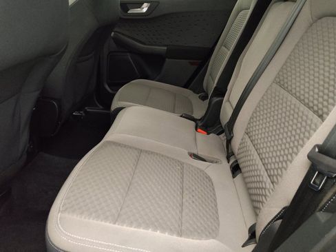 Used 2020 Ford Escape SE FWD image 18
