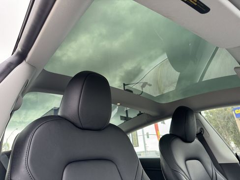 Used 2023 Tesla Model 3 Standard Range RWD image 16