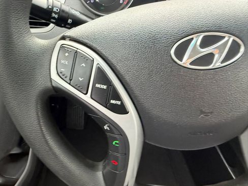 Used 2012 Hyundai Elantra GLS w/ Preferred Pkg 3 FWD image 18