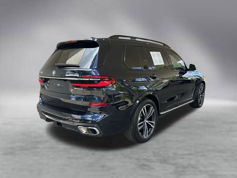 Used 2023 BMW X7 xDrive40i w/ Executive Package AWD/4WD image 3