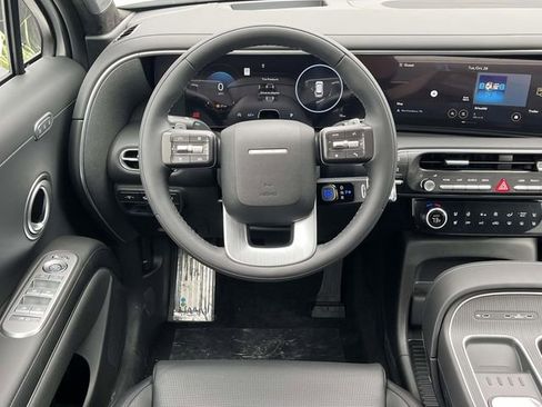 New 2026 Hyundai Palisade Calligraphy FWD image 13