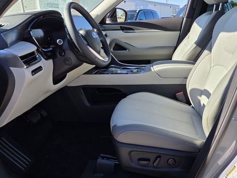 New 2026 INFINITI QX60 Luxe w/ Cargo Package image 11