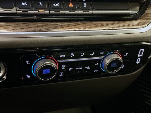 Used 2023 Chevrolet Silverado 1500 LT image 23