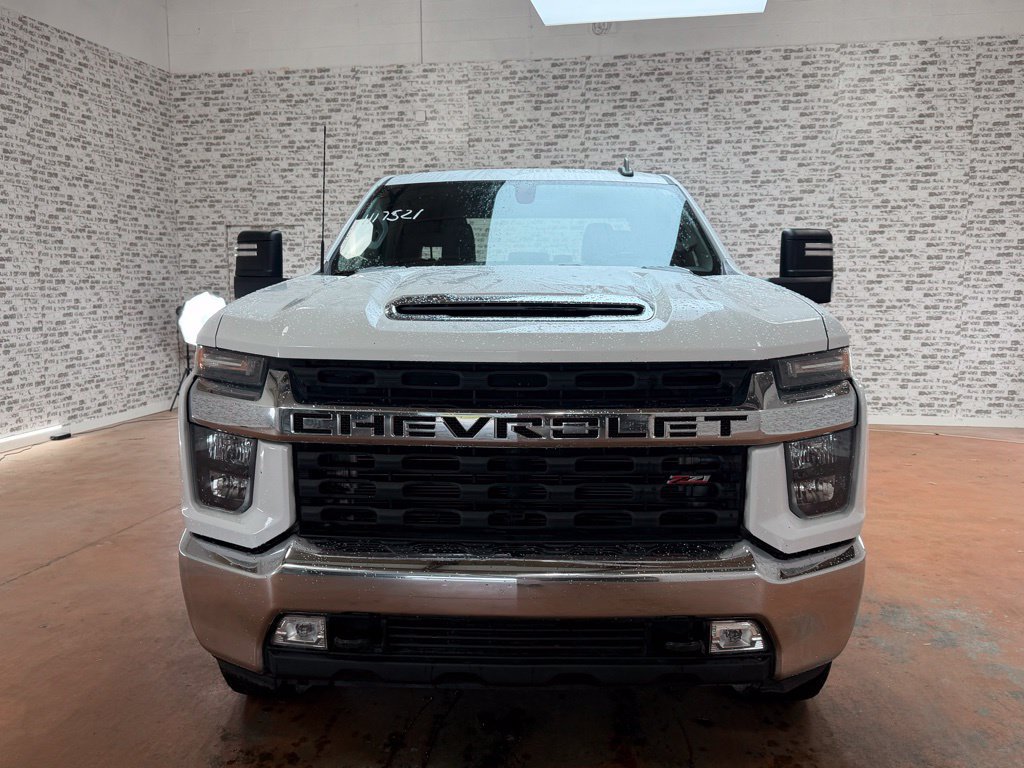 Used 2022 Chevrolet Silverado 2500 LT w/ Convenience Package AWD/4WD image 2