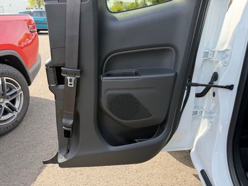 Used 2022 Chevrolet Colorado LT w/ Fleet Safety Package RWD image 28