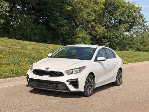 Used 2020 Kia Forte EX FWD image 1