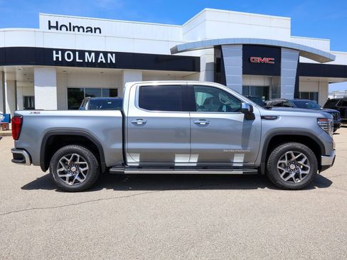 New 2026 GMC Sierra 1500 SLT w/ SLT Premium Package AWD/4WD image 2