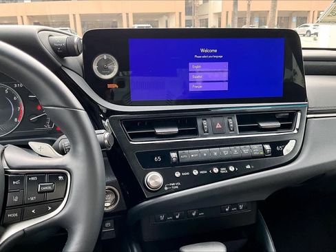 Used 2025 Lexus ES 350 w/ Premium Package image 6