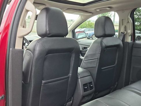 Used 2014 Ford Edge Limited w/ Equipment Group 302A AWD/4WD image 19