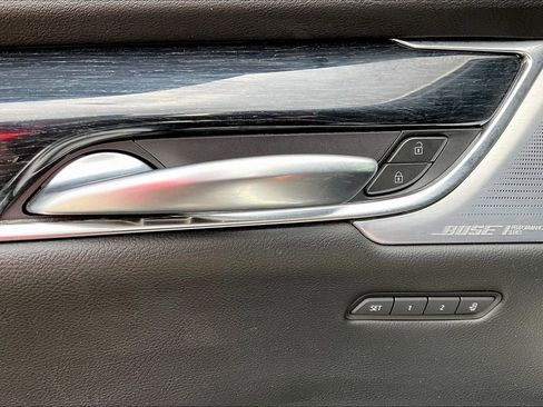 Certified 2024 Cadillac XT5 Premium Luxury FWD image 32