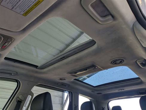 Used 2024 Kia Telluride SX Prestige w/ Towing Package image 32