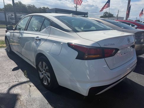 Used 2020 Nissan Altima 2.5 S FWD image 3