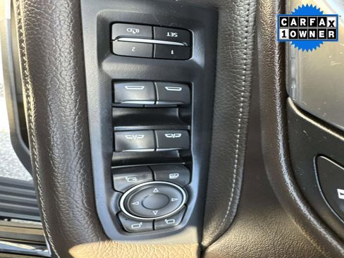 Used 2021 GMC Yukon XL Denali w/ Denali Premium Package image 22