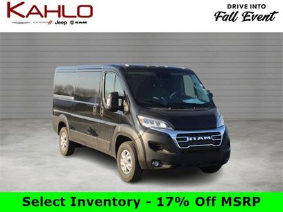 New 2025 RAM ProMaster 2500 w/ Quick Order Package 22G SLT