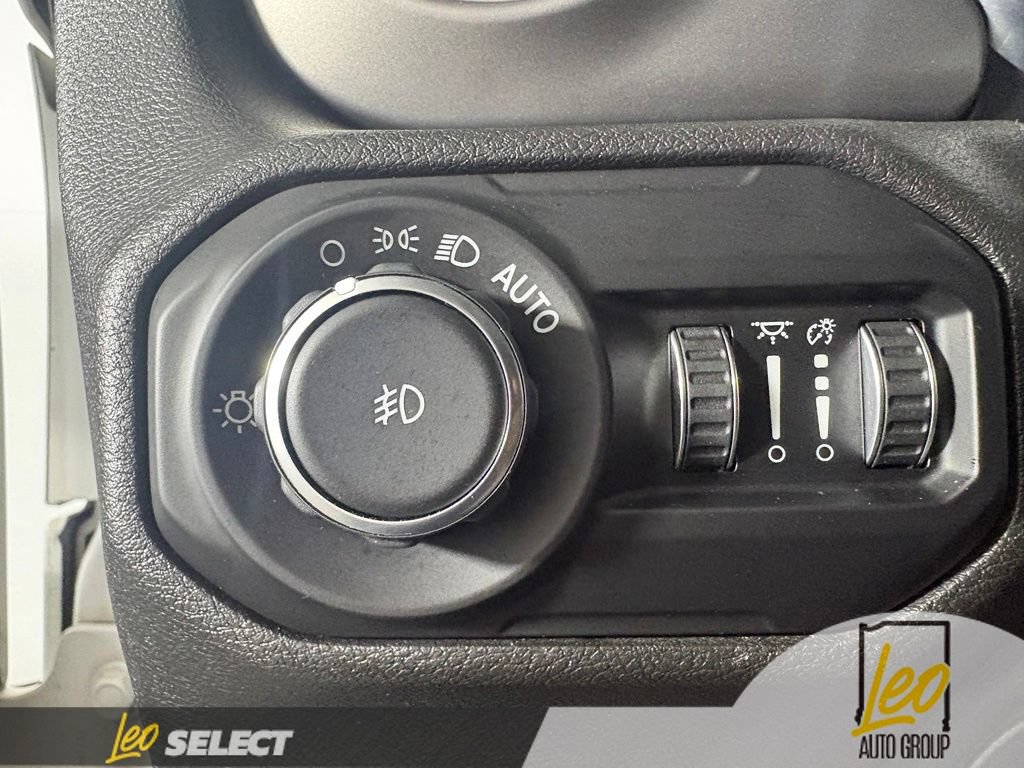 Used 2021 Jeep Wrangler Unlimited Sport AWD/4WD image 16