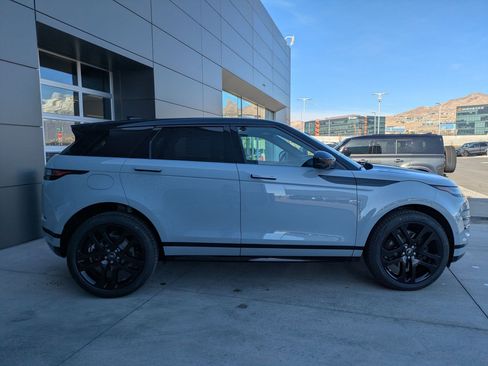 New 2026 Land Rover Range Rover Evoque Dynamic SE image 4