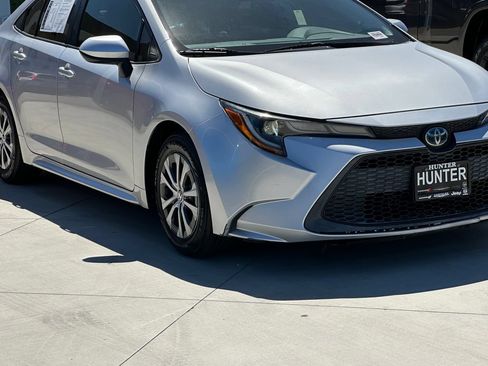 Used 2022 Toyota Corolla LE FWD image 13