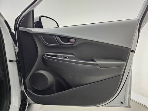 Used 2020 Hyundai Kona SE image 15