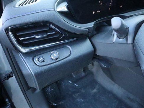 New 2026 Buick Envista Sport Touring FWD image 25