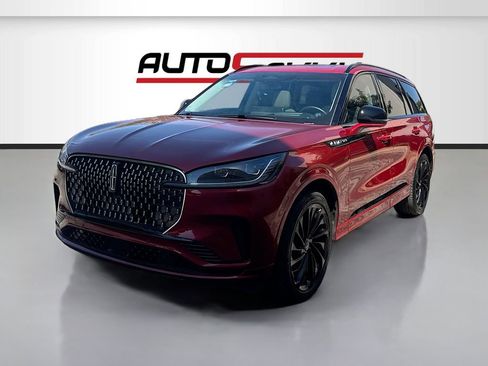 Used 2025 Lincoln Aviator Reserve w/ Equipment Group 201A image 3