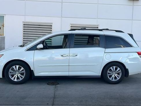 Used 2016 Honda Odyssey EX image 3
