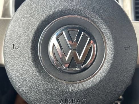 Used 2016 Volkswagen Beetle 1.8T S FWD image 16
