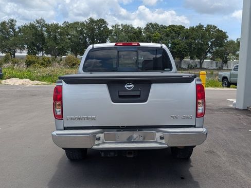 Used 2018 Nissan Frontier SV AWD/4WD image 6