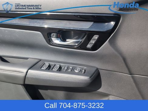 Used 2024 Honda CR-V EX-L image 27