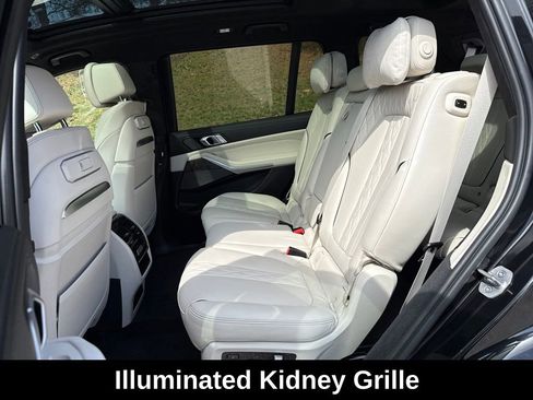 Used 2023 BMW X7 xDrive40i w/ Executive Package image 27
