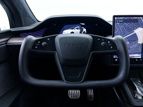 Used 2023 Tesla Model X image 26