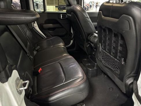 Used 2020 Jeep Wrangler Unlimited Rubicon AWD/4WD image 11