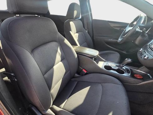 Used 2019 Chevrolet Malibu LT FWD image 12