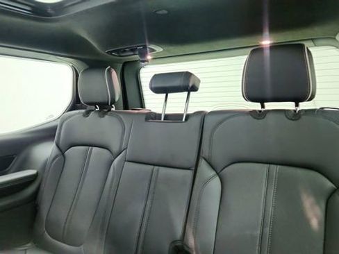 Used 2022 Jeep Grand Wagoneer Series II w/ Convenience Group III image 29