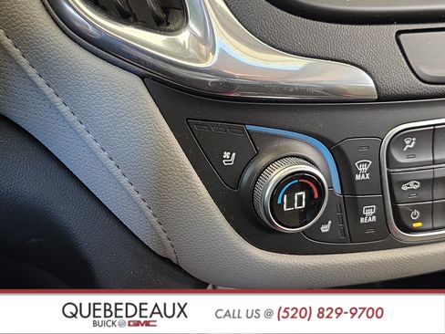 Used 2020 Chevrolet Equinox Premier FWD image 16