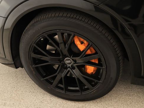 Used 2023 Audi e-tron Chronos w/ Chronos Package image 32