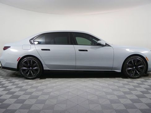 Certified 2023 BMW 740i w/ Parking Assistance Package RWD image 2