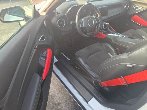 Used 2022 Chevrolet Camaro LT w/ Redline Edition image 5