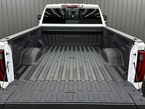 Used 2026 GMC Sierra 3500 Denali w/ Denali Reserve Package AWD/4WD image 17